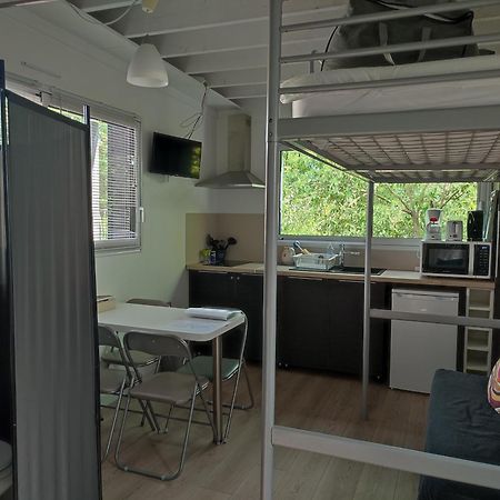 Studio Meuble 1 Piece Entierement Equipe Sans Cloisons Separatives Chavagnes-en-Paillers Exterior photo