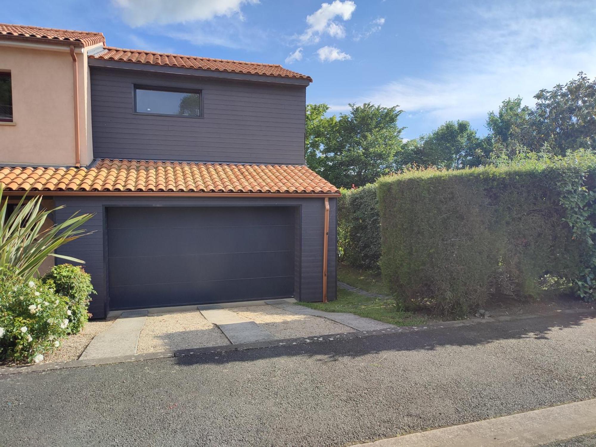Studio Meuble 1 Piece Entierement Equipe Sans Cloisons Separatives Chavagnes-en-Paillers Exterior photo